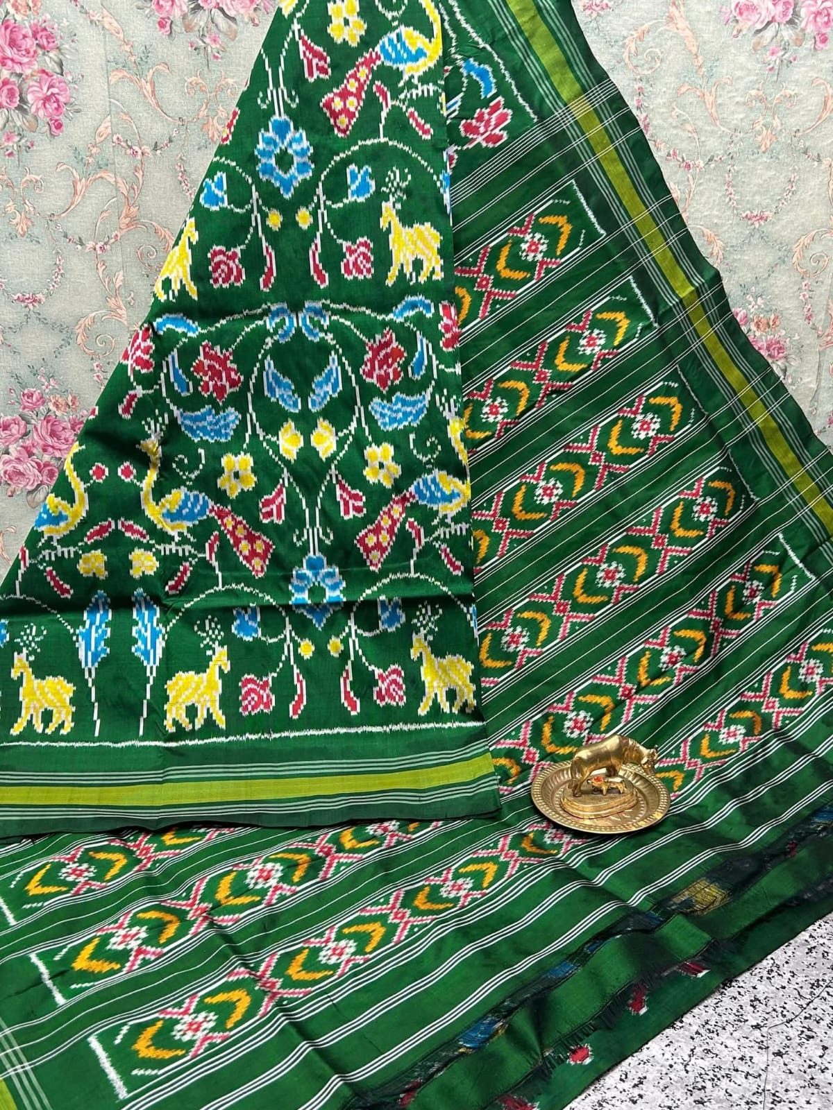 POCHAMMPALLI DESIGNER PRINTED AND & DOLLA SILK FABRIC SAREES