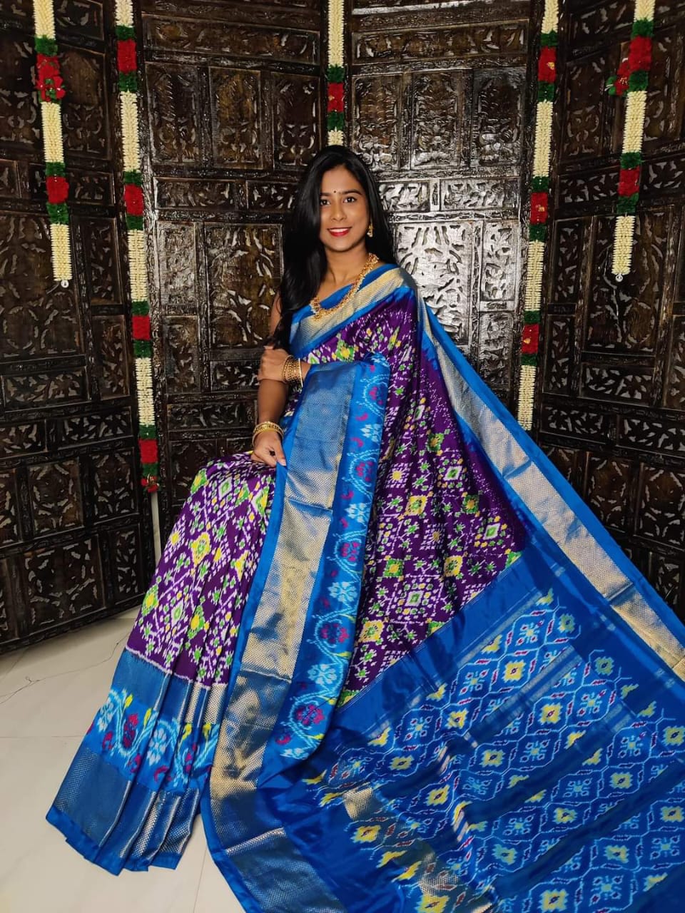 Pochampally Ikkat Pattu Silk Saree
