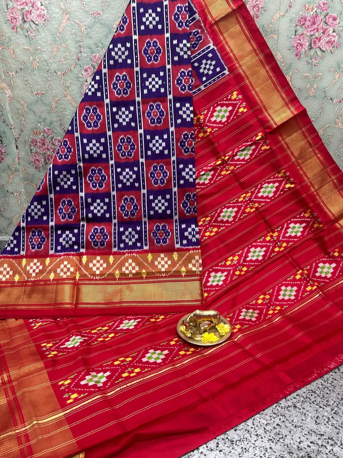 Dola Silk Pochampally Designer Printed Saree With Unstitched Blouse Piece For Women