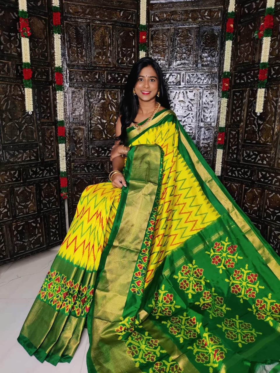 Pochampally Ikkat Pattu Silk Saree