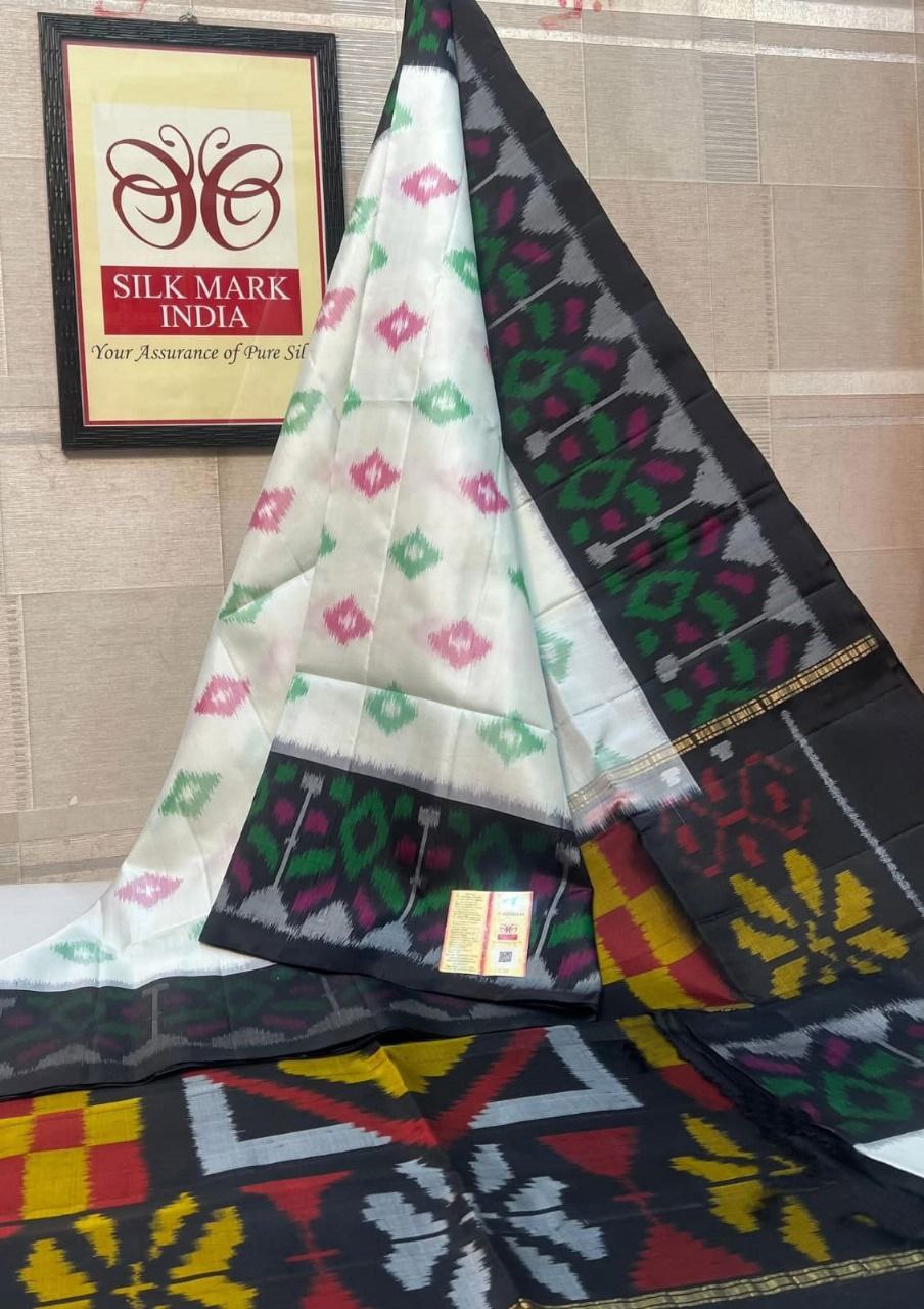 Pochampally Ikkat Pattu Silk Saree