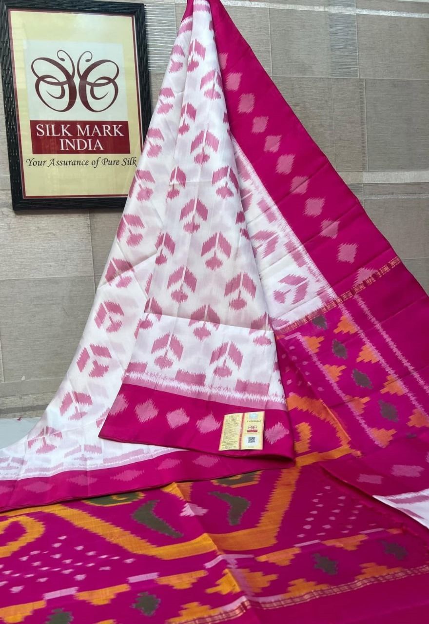 Pochampally Ikkat Pattu Silk Saree